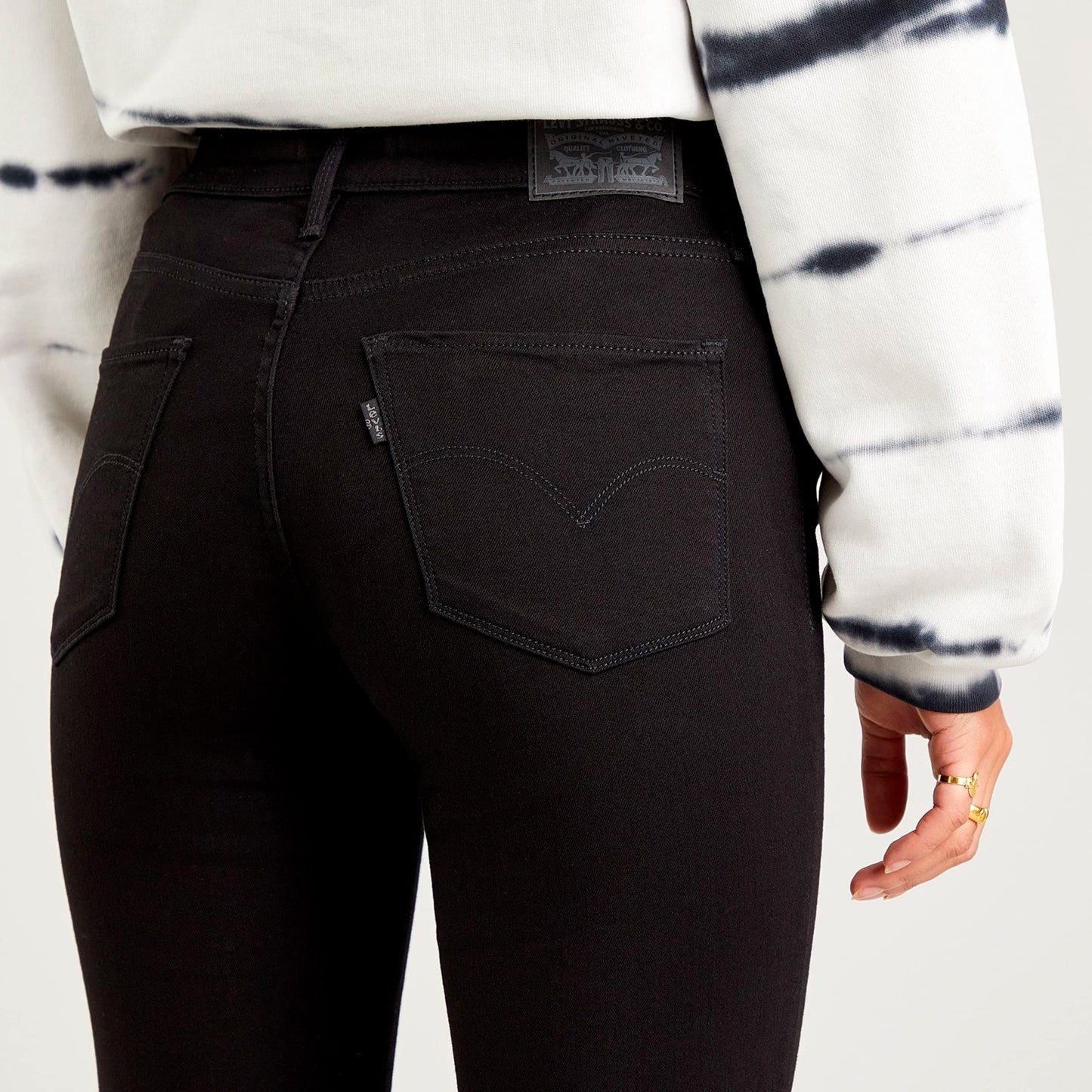 Levi's Damen 311 Shaping Skinny Jeans, Black and Black, 30W / 30L